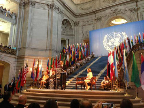 UN flag rental San Francisco City Hall